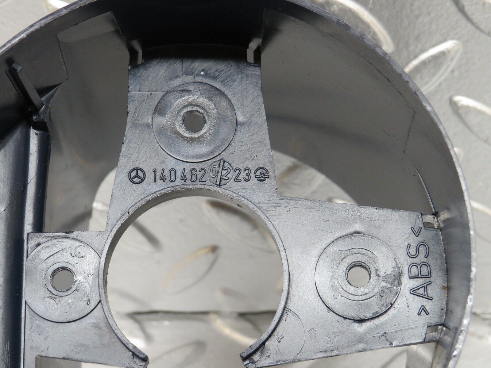 24941 Mercedes-Benz W140 S320 Steering Column Surround Cover Blue 1404620223