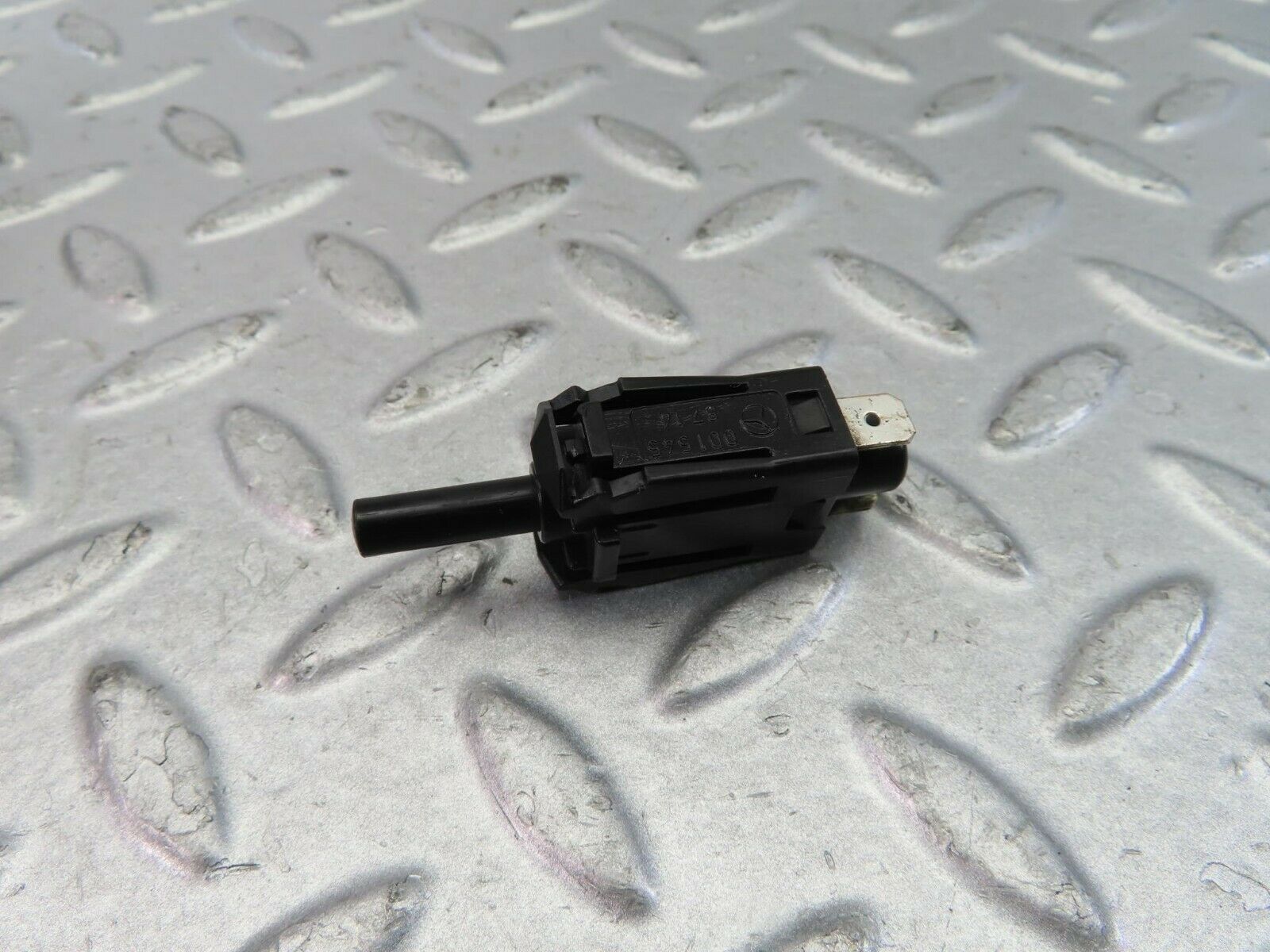 9458 Mercedes-Benz C124 300CE Coupe Door Contact Switch 0015458714