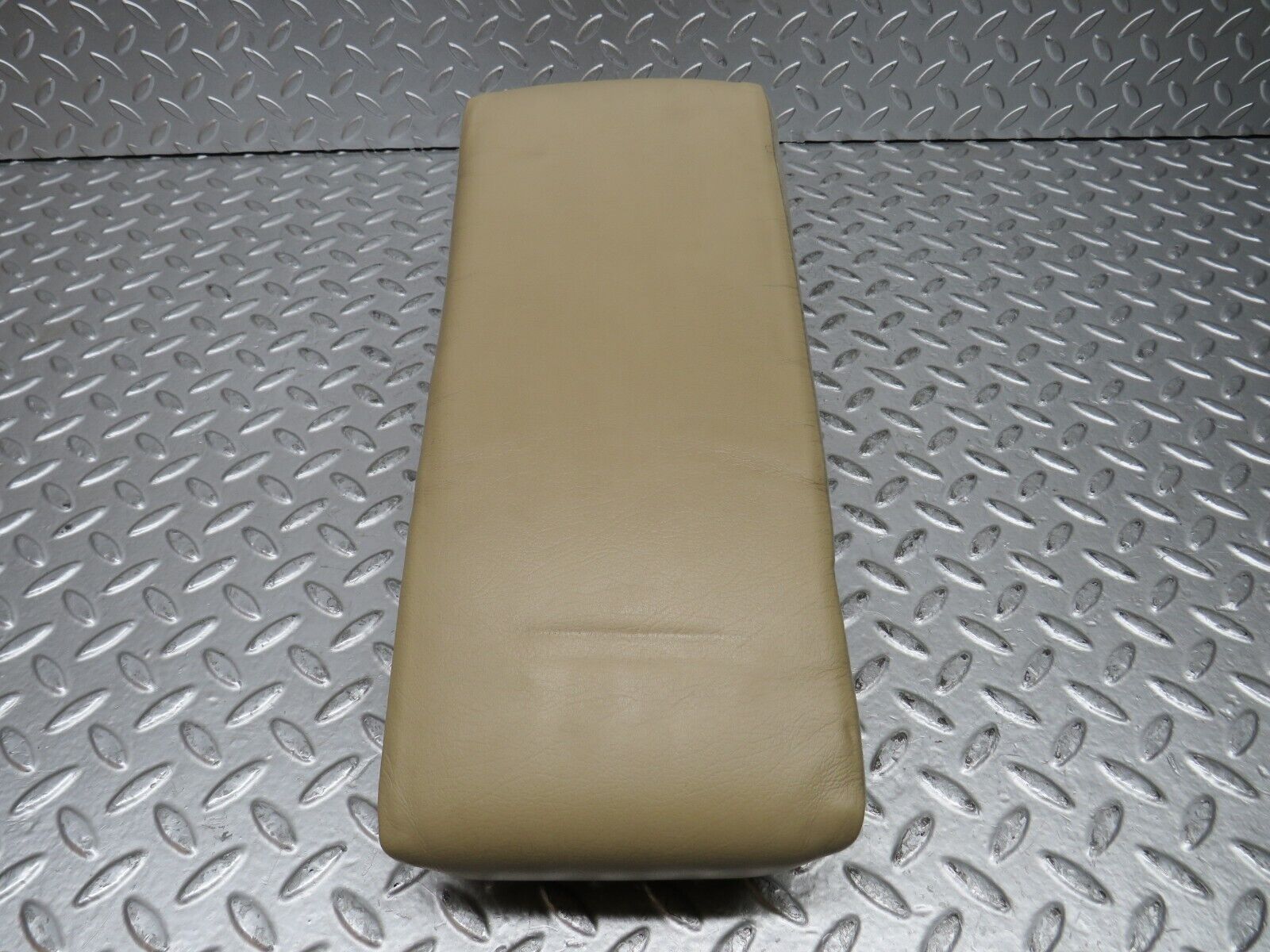 28981 Mercedes-Benz C124 320CE Rear Seat Centre Pillows