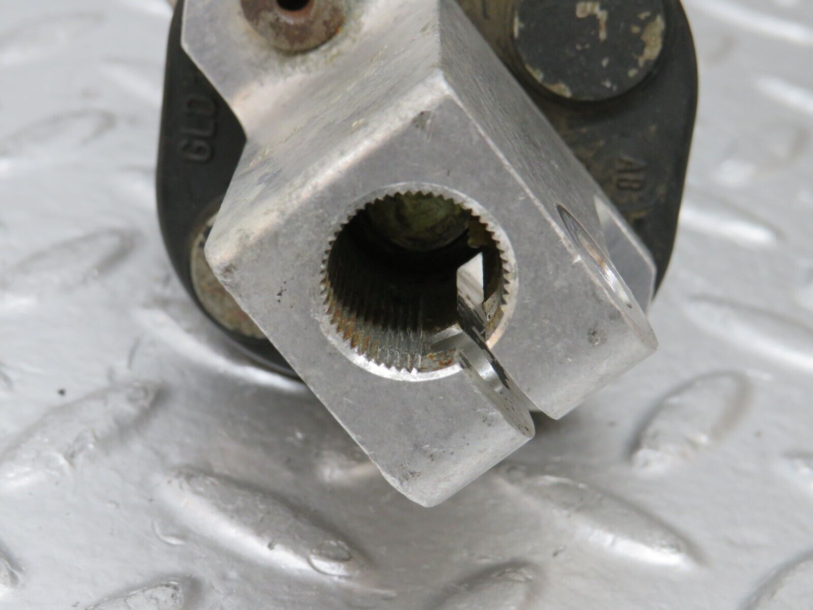 24969 Mercedes-Benz W140 S320 Steering Coupling Joint 2104600210