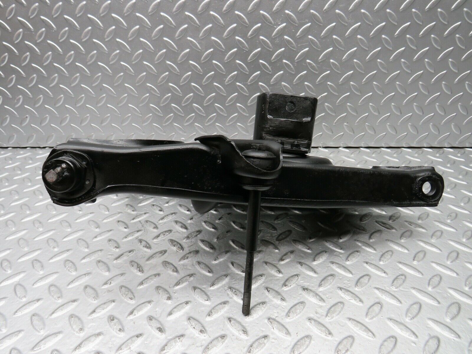 21933 Mercedes-Benz W121 190b Ponton Front Right Lower Control Arm