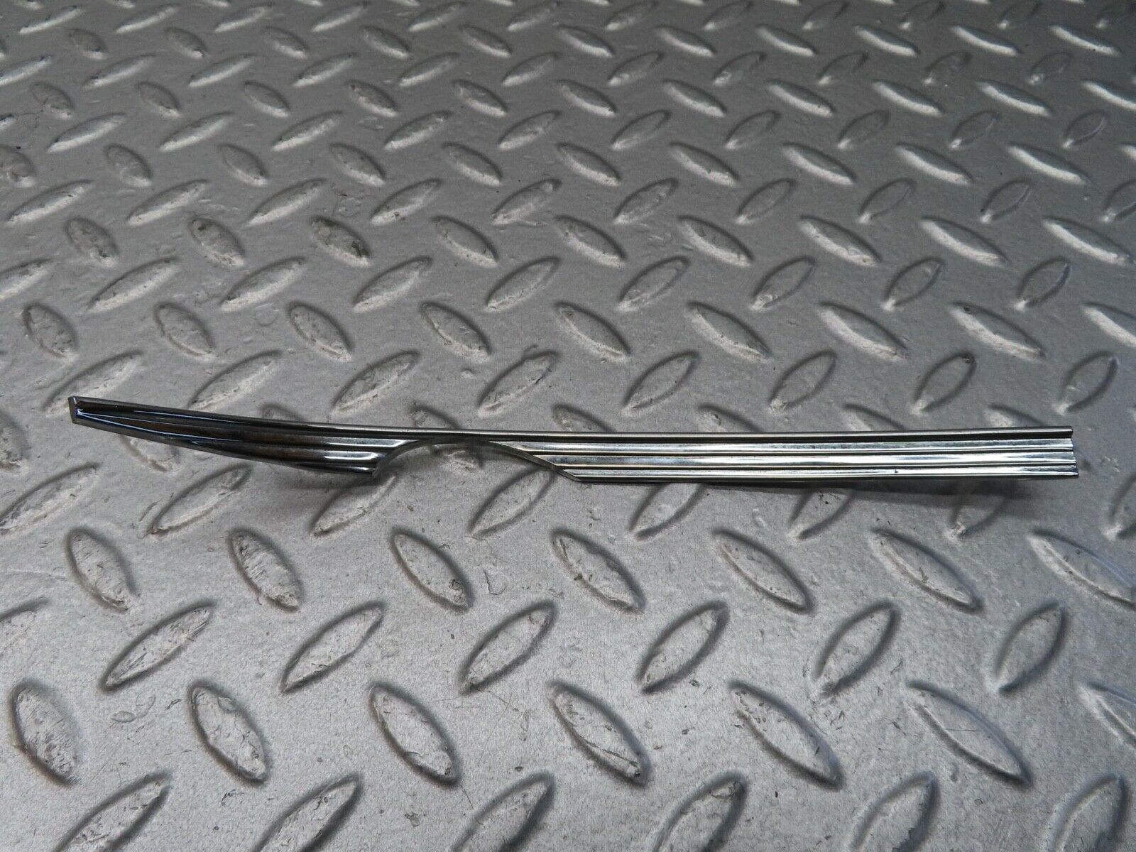 13289 Mercedes-Benz W111 220S Dashboard Chrome Trim Left Side