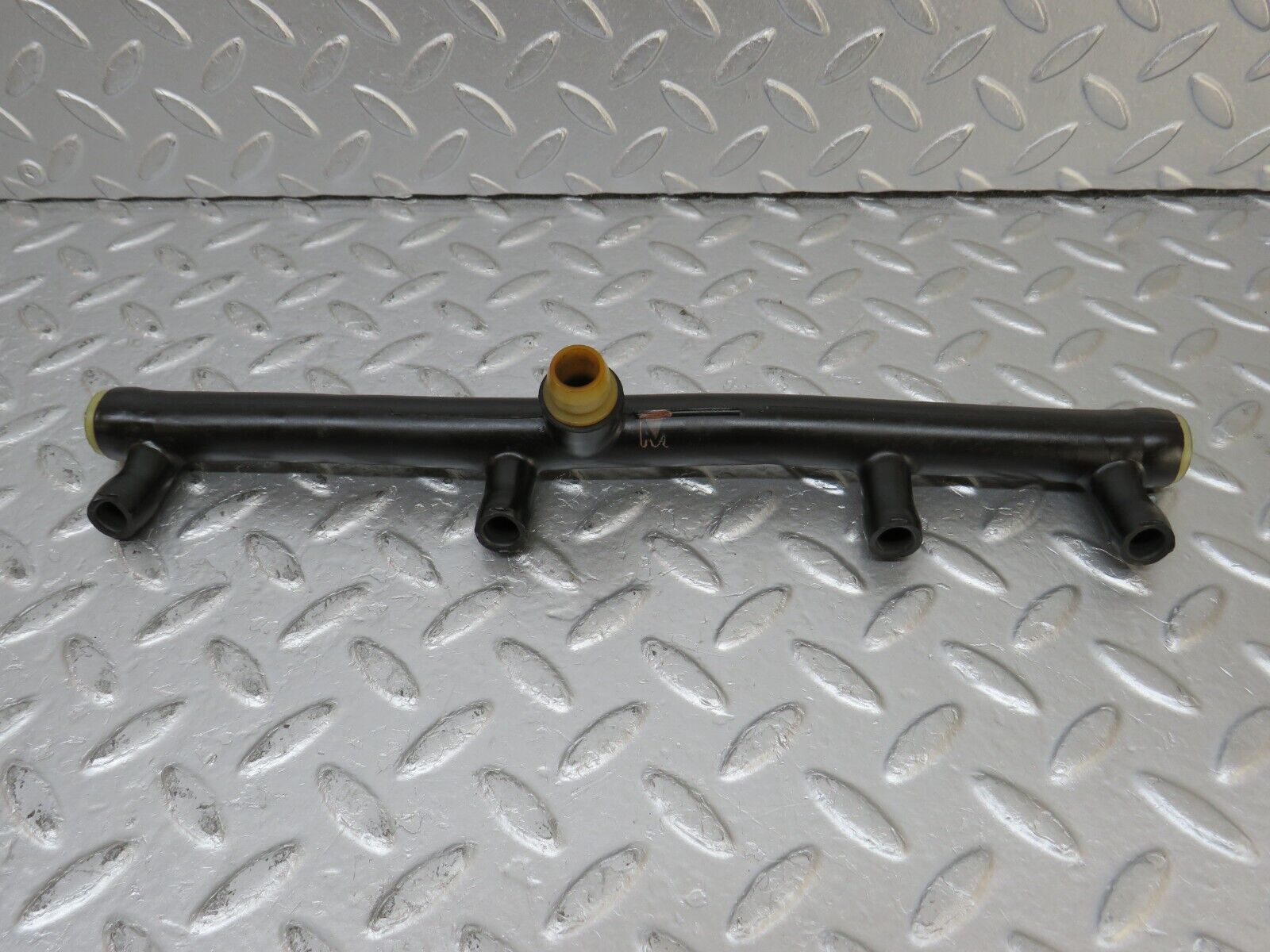 34455 Mercedes-Benz C126 380SEC Coupe Air Intake Breather Hose Pipe 1160940982