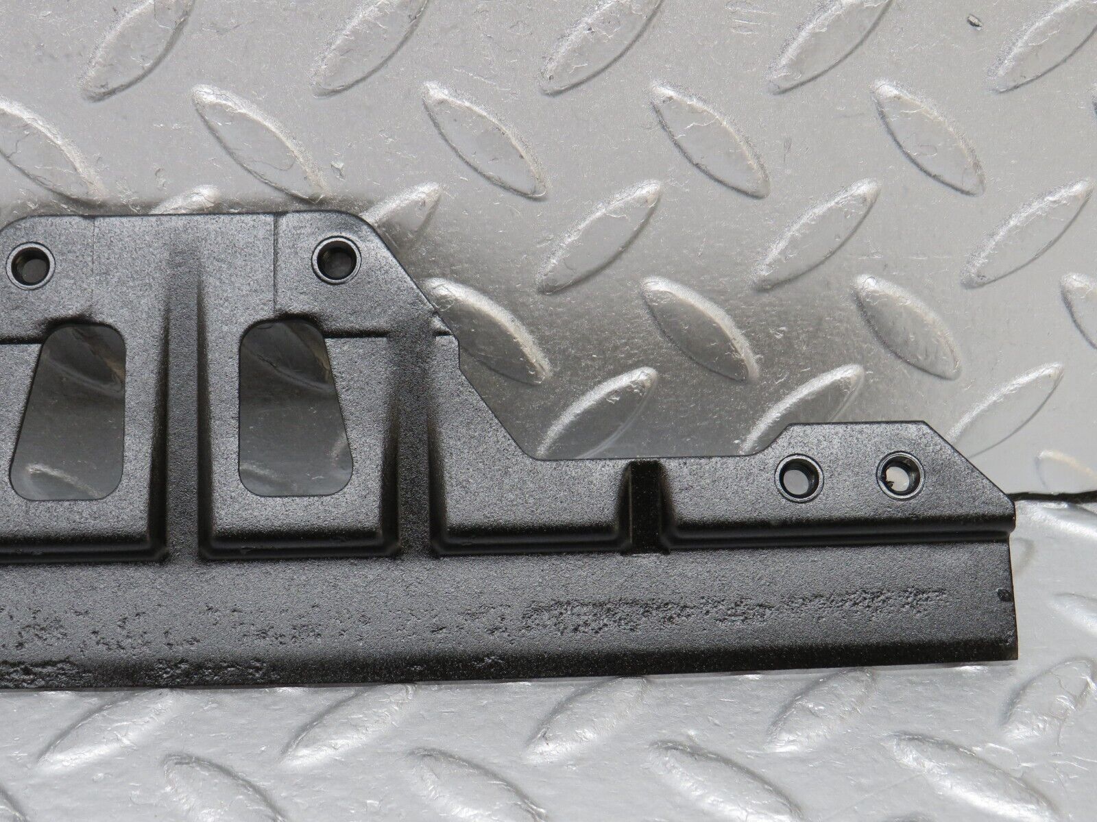 38013 Mercedes-Benz A124 320E Cabriolet Rear Right Power Window Regulator Bracket