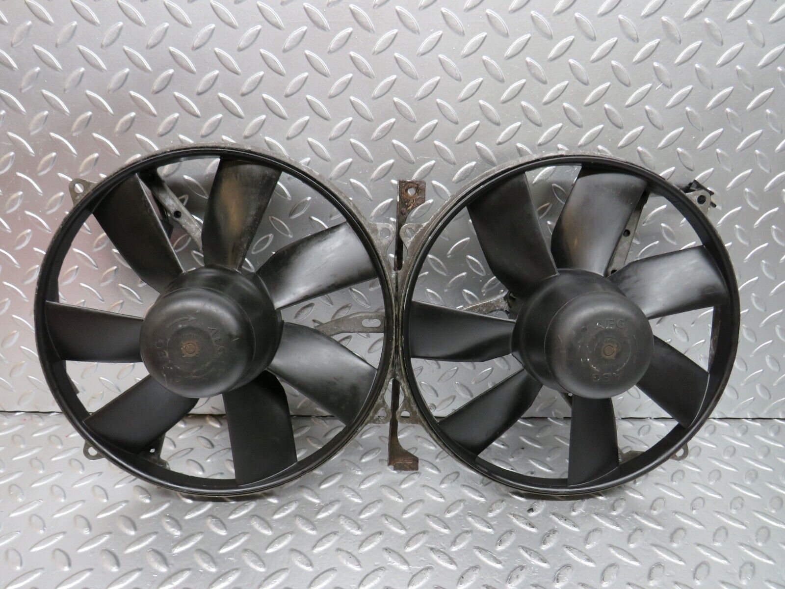 24786 Mercedes-Benz W140 S320 Engine Cooling Fan Motor 1405051355