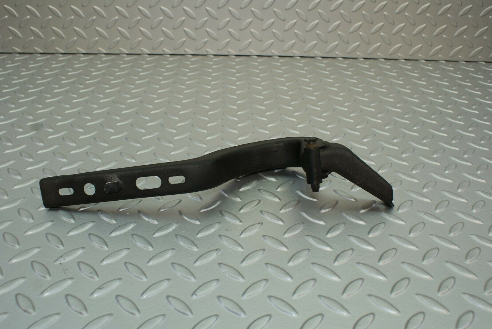 2797 Mercedes-Benz C123 280CE Coupe Trunk Lid Hinge Right Side 1237500287