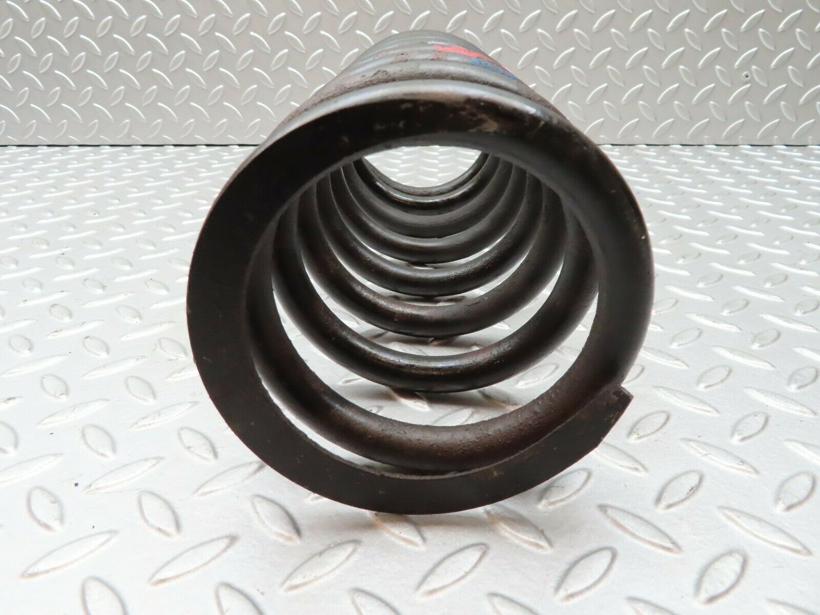 4810 Mercedes-Benz W114 280CE Coupe Rear Coil Spring