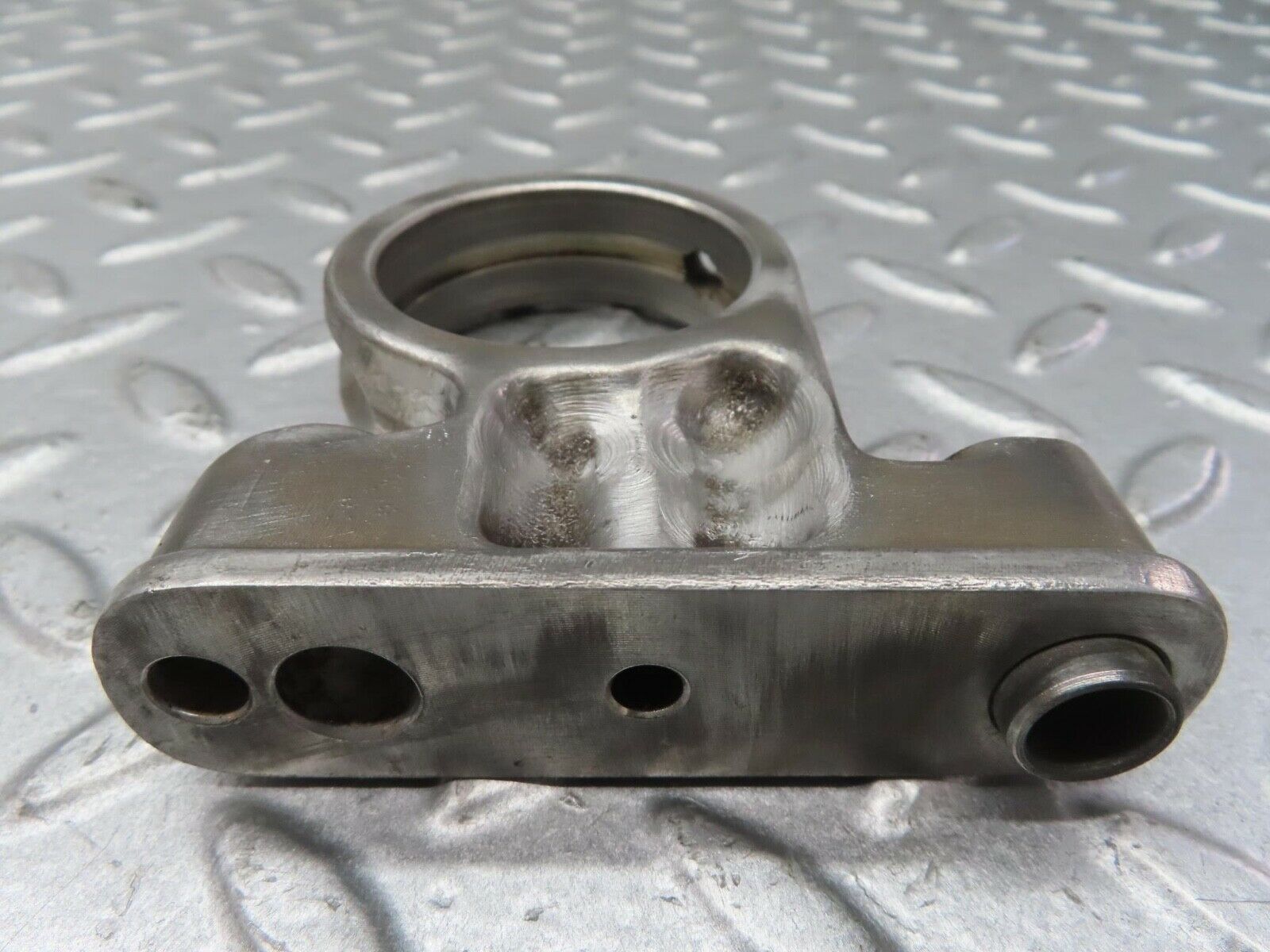 13358 Mercedes-Benz C107 350SLC Coupe Camshaft Tower Bearing