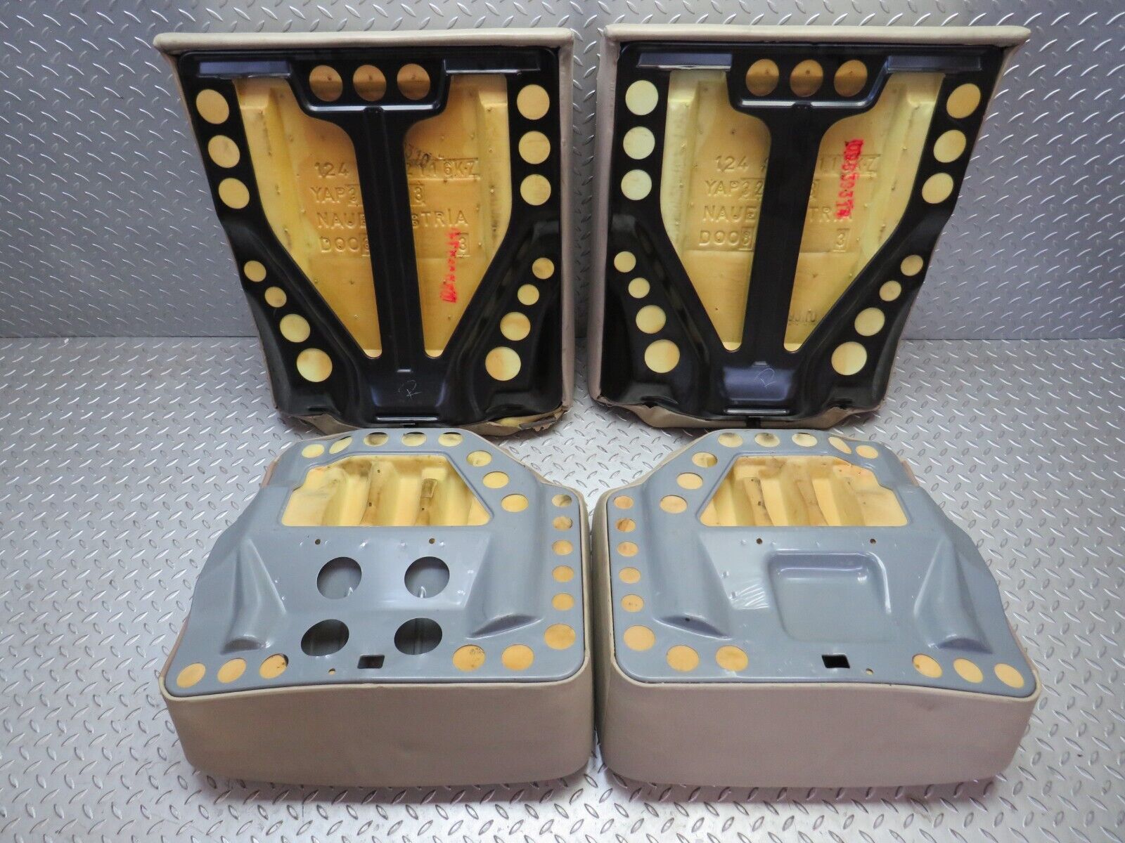 26749 Mercedes-Benz C124 E220 Coupe Rear Seat Leather Beige