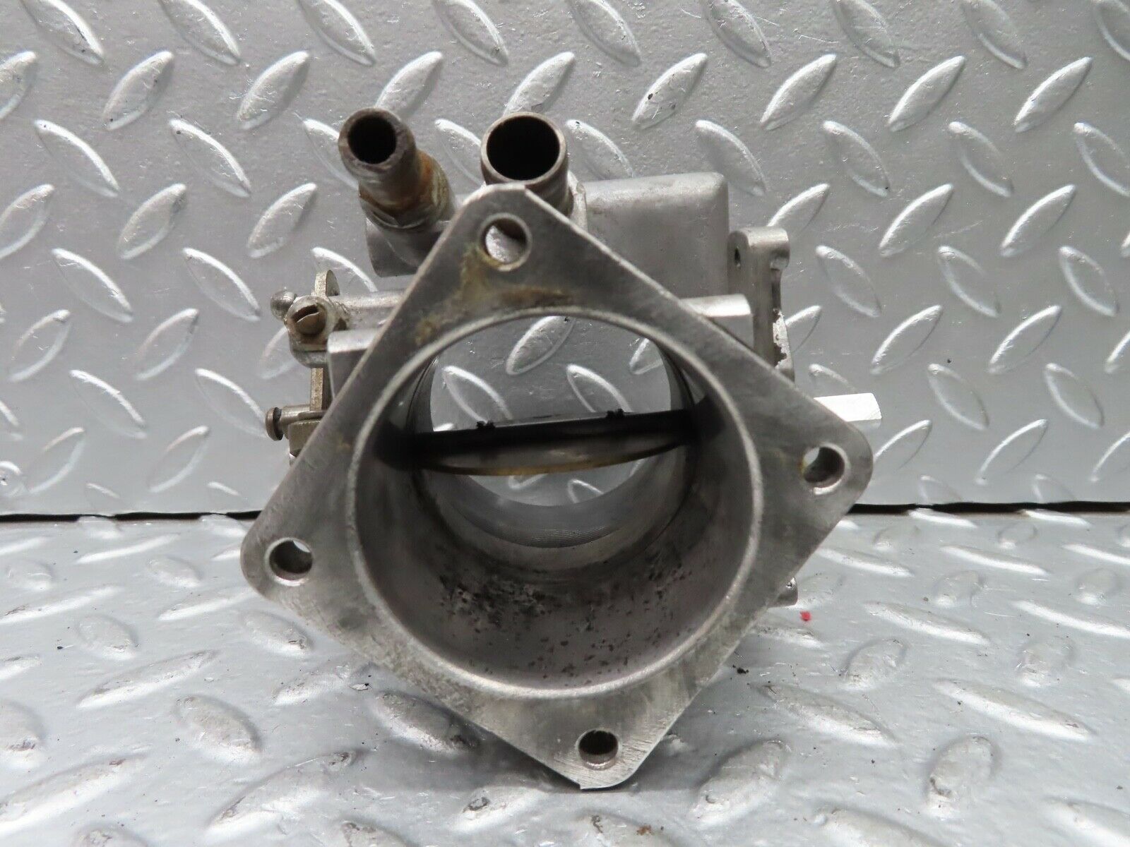 20880 Mercedes-Benz W114 250CE Coupe Throttle Body Valve