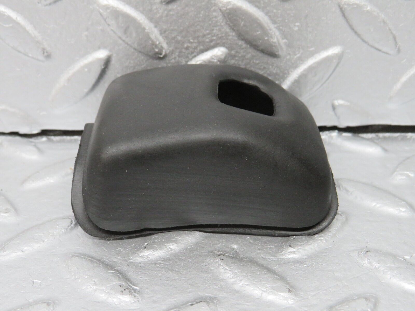 40327 Mercedes-Benz W110 230 Indicator Stalk Rubber Cover 1084620096