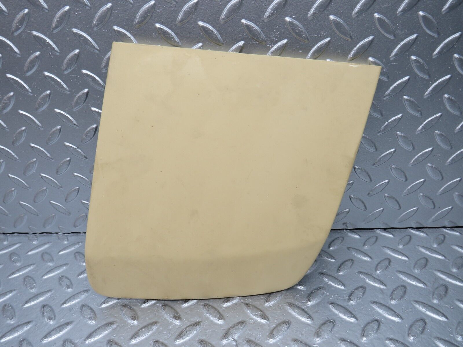 30059 Porsche 924 Headlight Cover Left