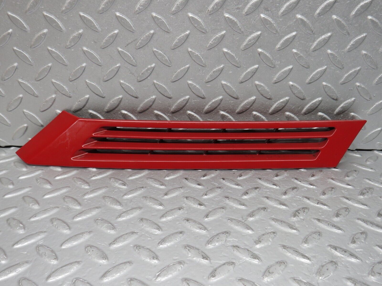 38734 Mercedes-Benz W201 190E 2.6L C Pillar Exterior Cover Right Side 2016980289