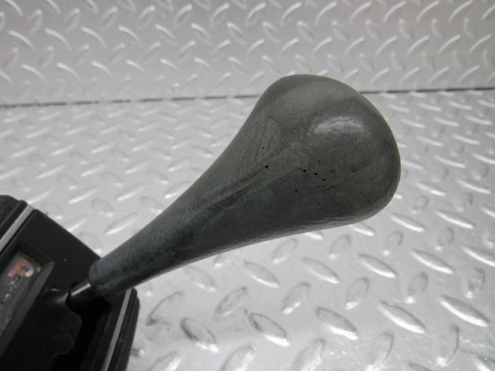 0760 Mercedes-Benz C107 350SLC Coupe Automatic Gear Shift Selector