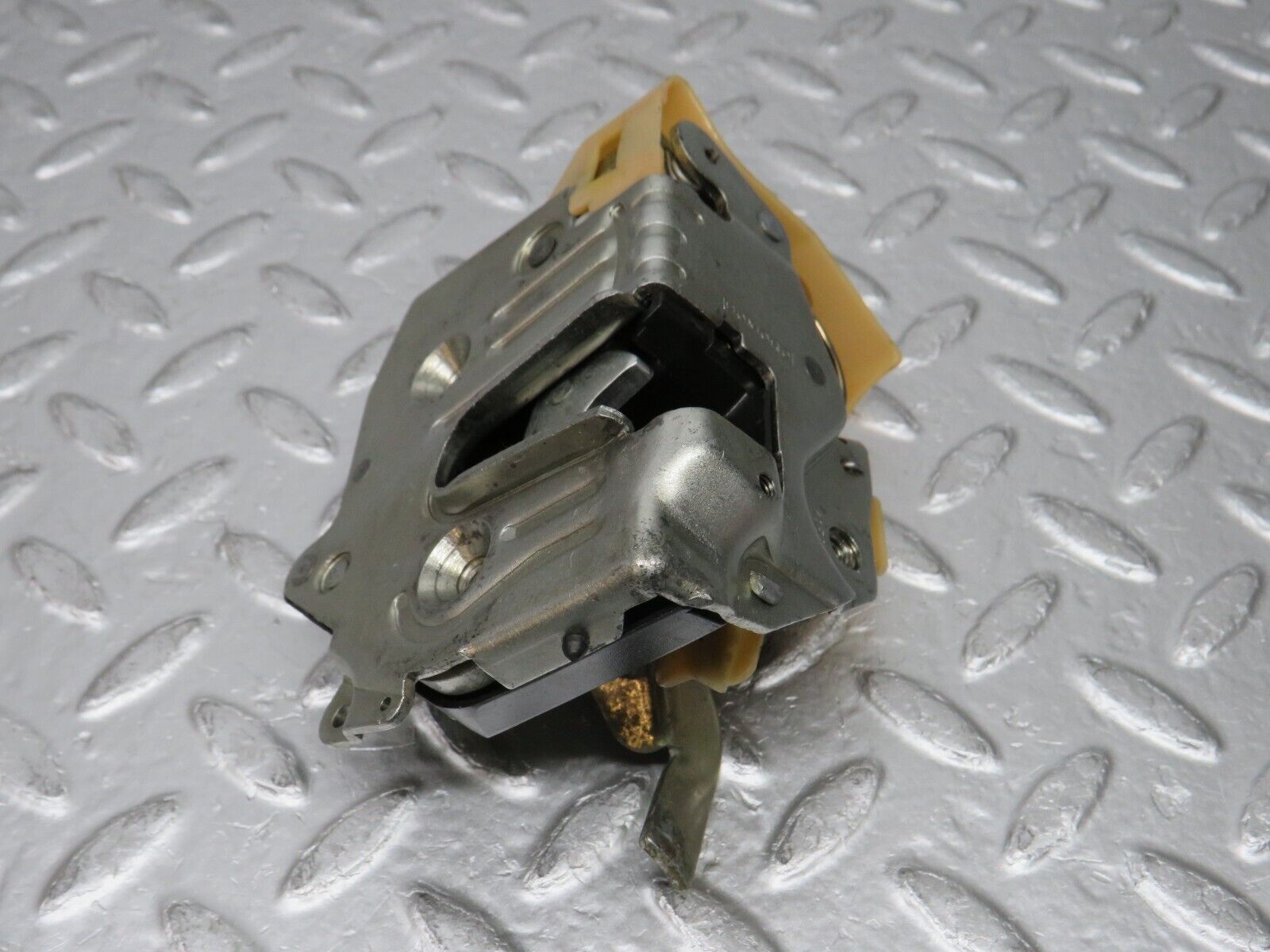 32455 Mercedes-Benz S124 300TE Wagon Rear Left Door Lock Mechanism