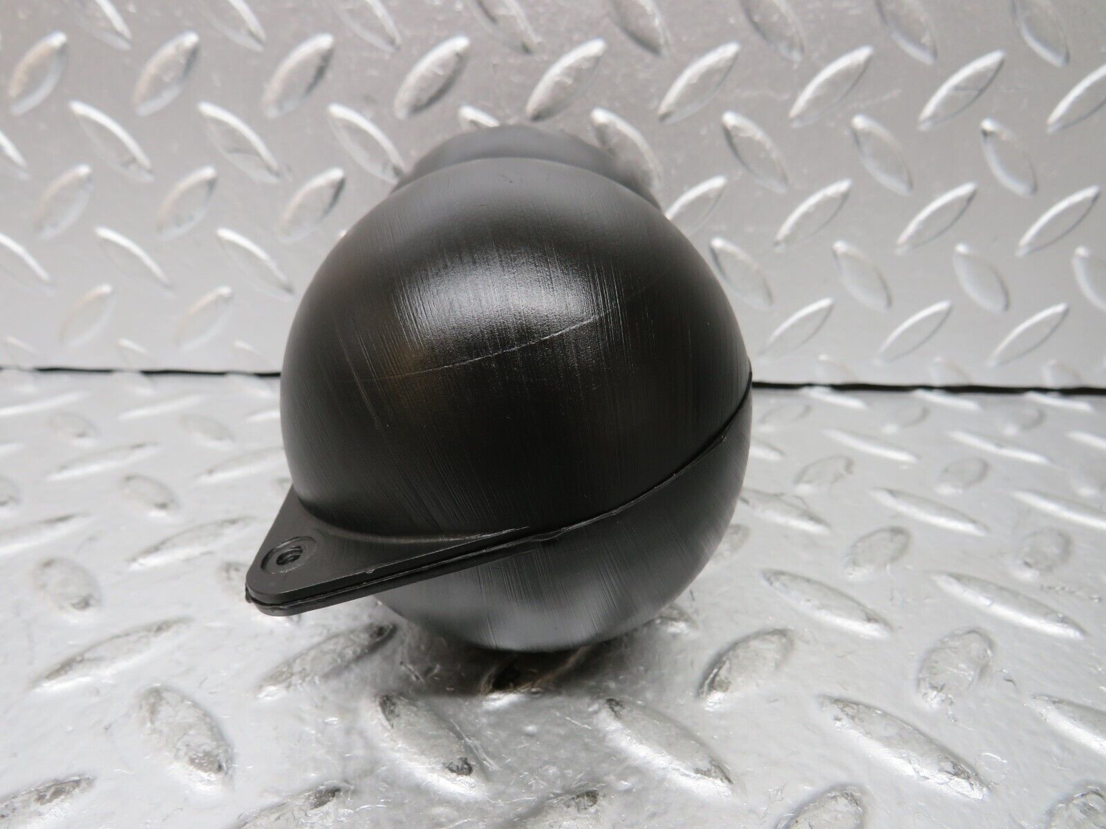 27312 Mercedes-Benz W123 280E Vacuum Reservoir