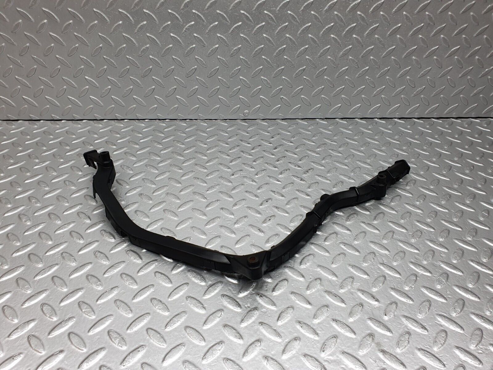 41070 Mercedes-Benz W126 300SE Engine Wire Bracket Holder 1031590213