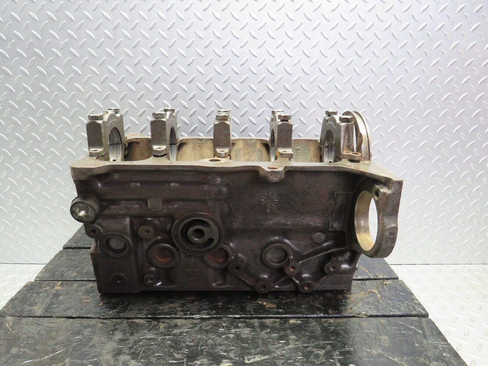 30192 Porsche 924 Engine Block 046103021