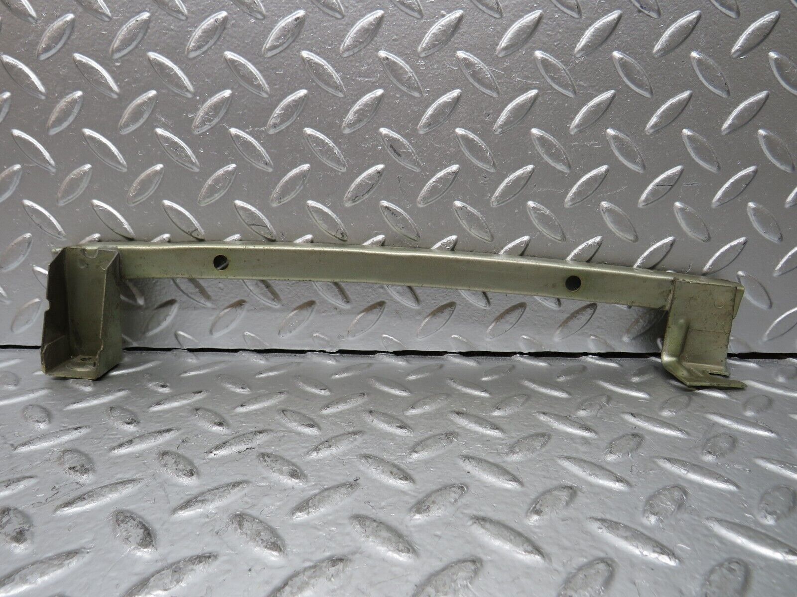 26977 Mercedes-Benz W123 240D Rear Left Door Window Channel