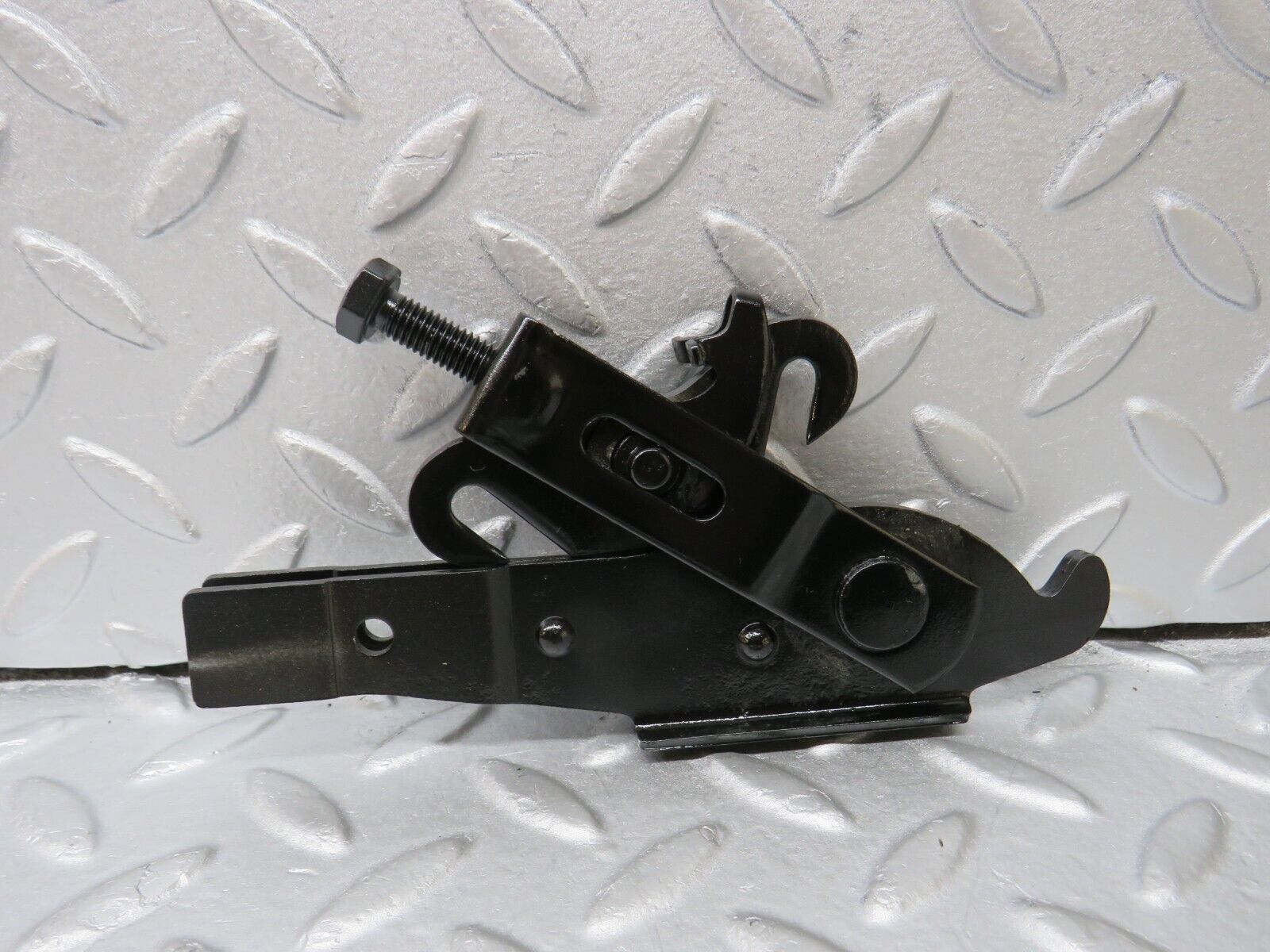 36110 Mercedes-Benz W126 420SE Handbrake Adjusting Handbrake Regulator