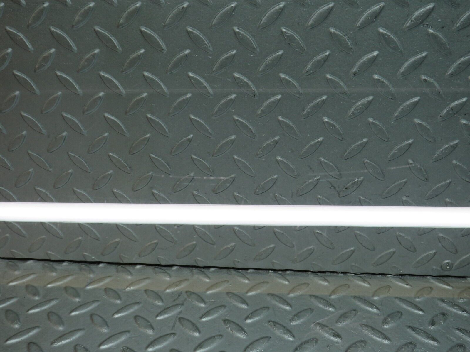 37874 Mercedes-Benz A124 320E Cabriolet Front Right Door Window Glass