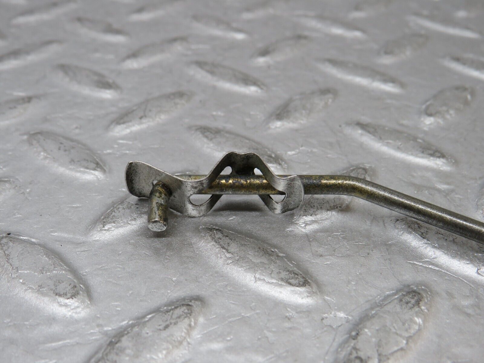 35873 Mercedes-Benz W108 Front Right Door Lock Knob