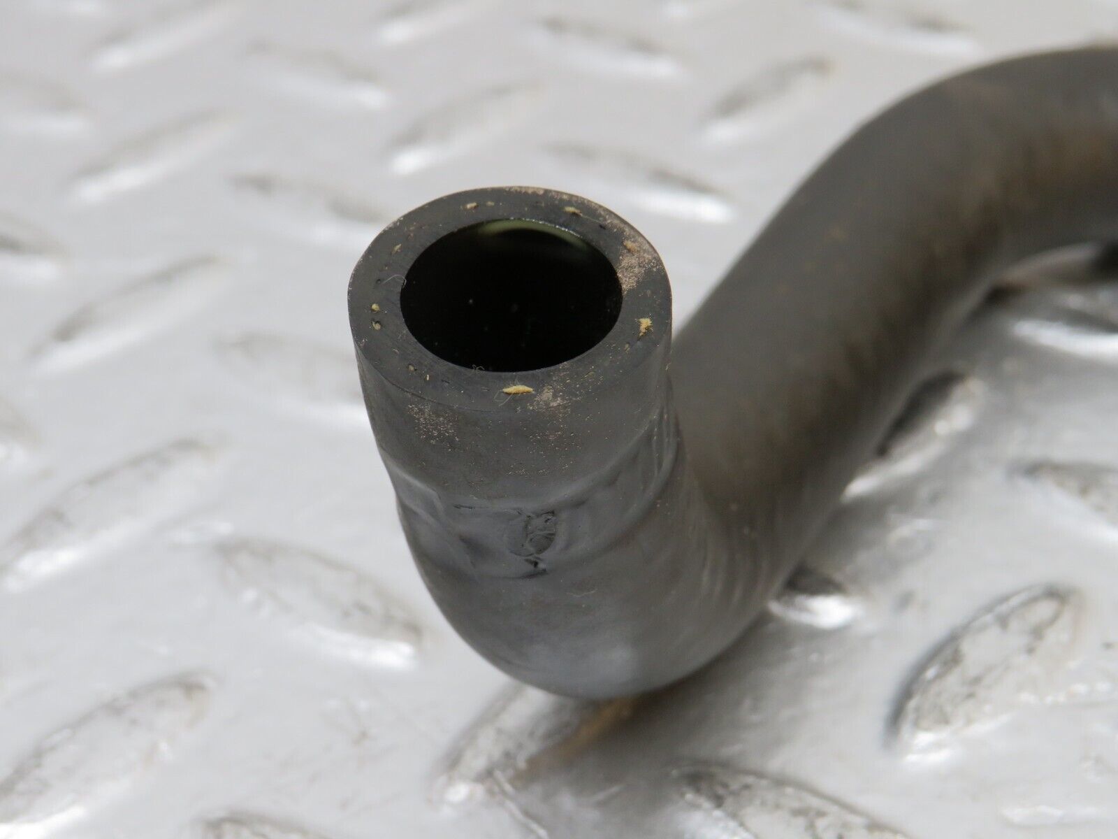 0417 Mercedes-Benz W123 230E Heater Valve Hose 1238320194