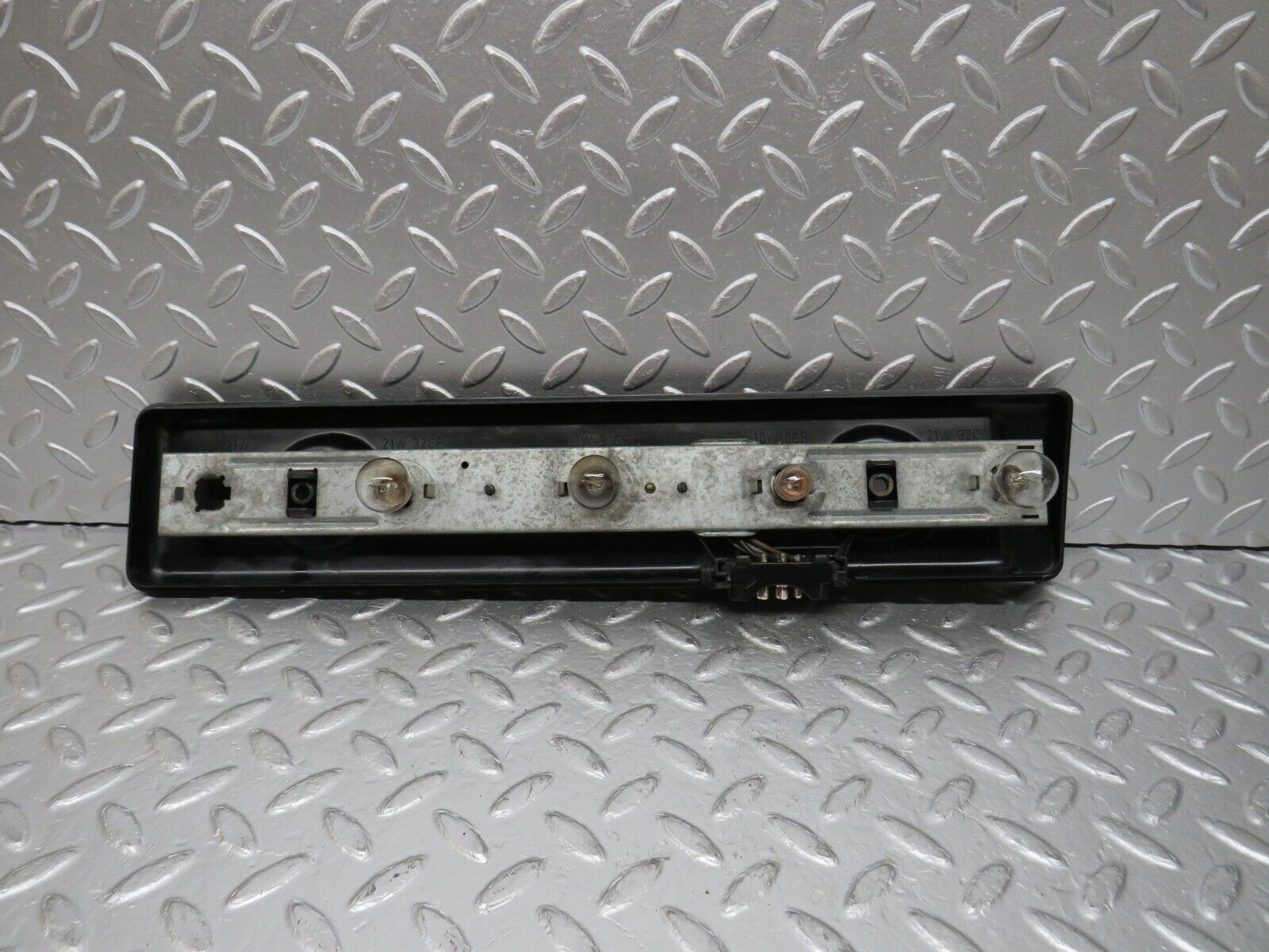 31052 Mercedes-Benz W123 200D Tail Light Bulb Holder Right Side 22064R