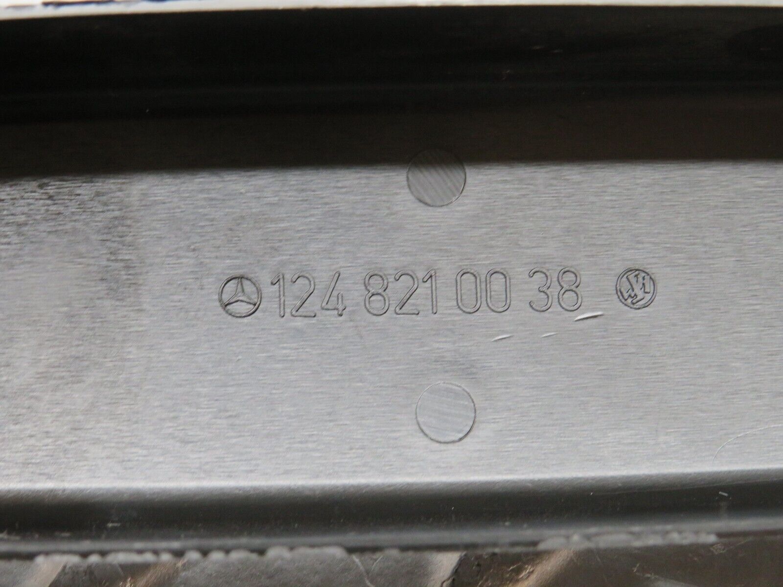 29362 Mercedes-Benz W124 230E Central Console Switch Bracket 1248210071