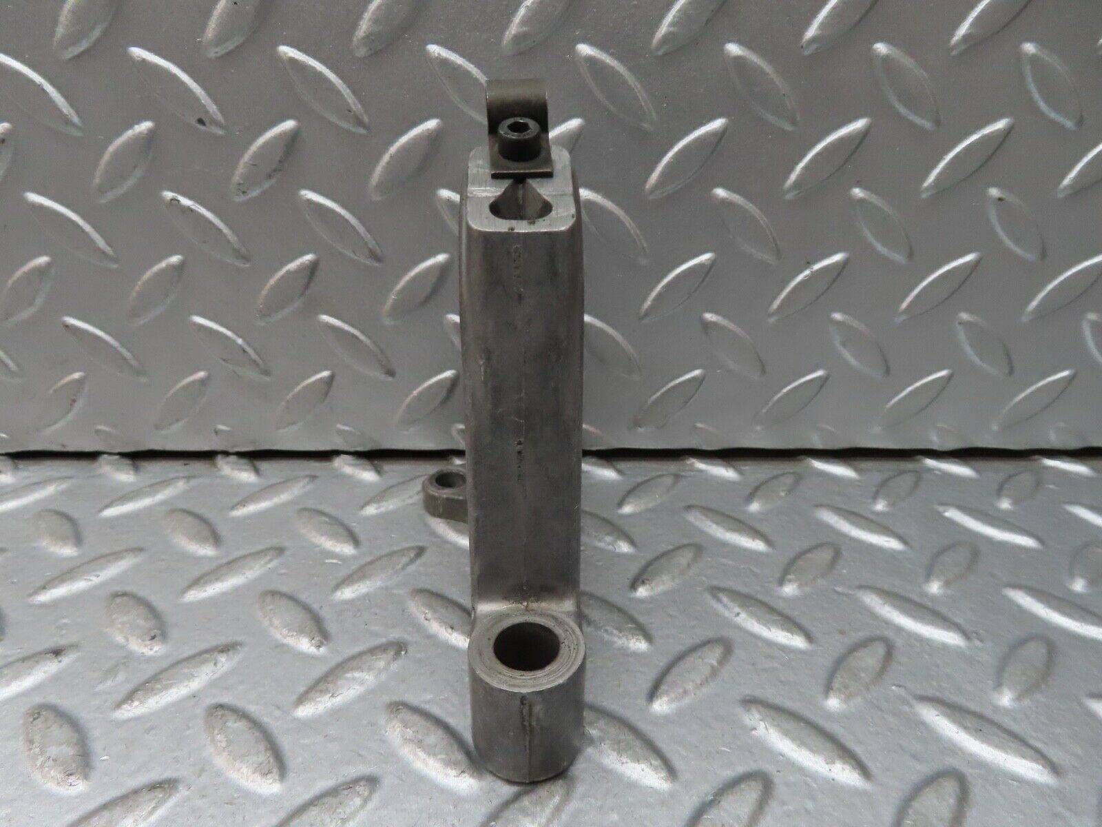 19246 Mercedes-Benz W123 300D Camshaft Tower Bearing 6160510612