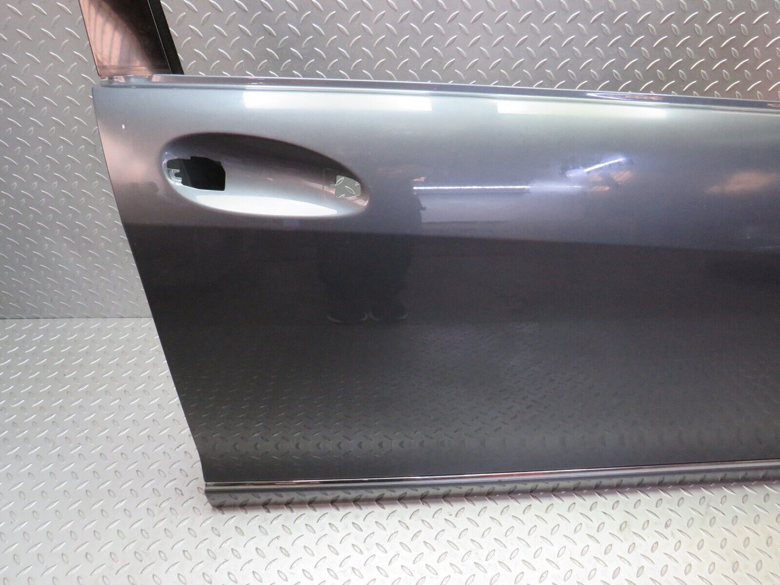 35088 Mercedes-Benz W221 Front Right Door