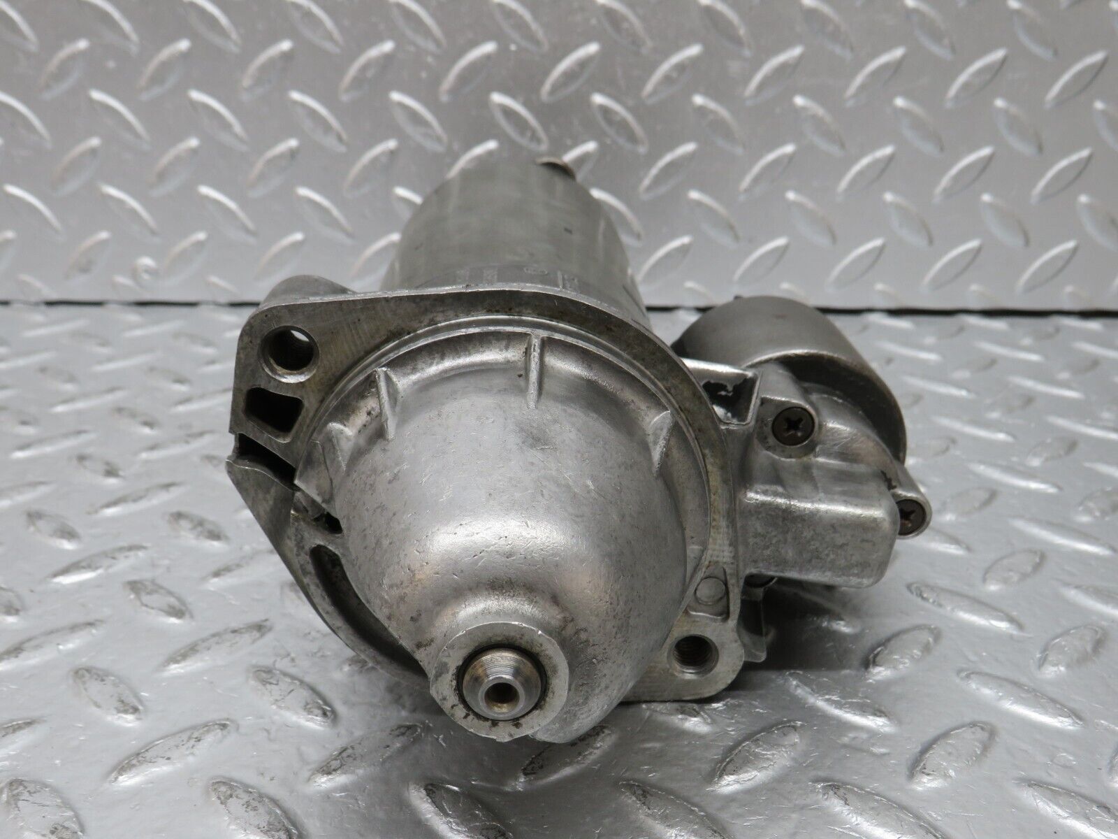 32694 Mercedes-Benz S124 300TE Wagon Starter Motor Bosch 0001110016