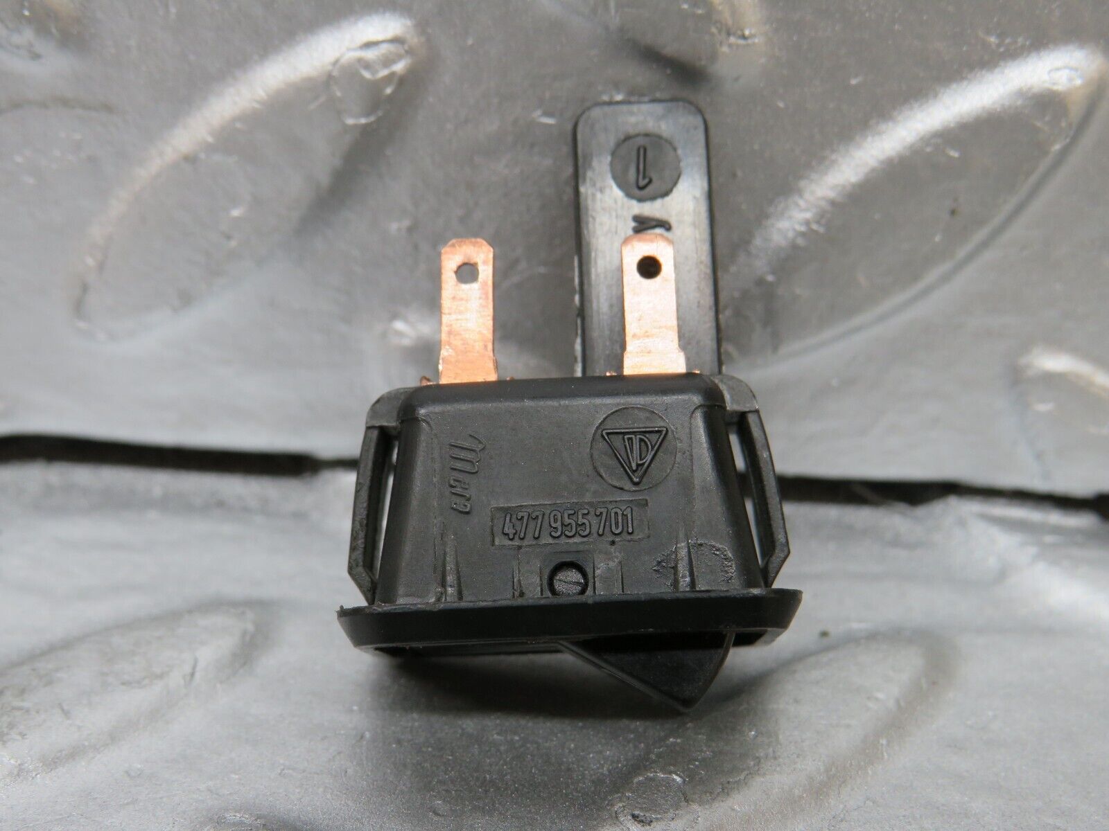 30062 Porsche 924 Rear Windscreen Washer Switch 477955701