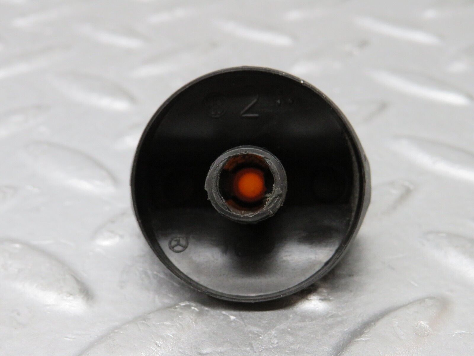 37920 Mercedes-Benz A124 320E Cabriolet Headlight Switch Knob