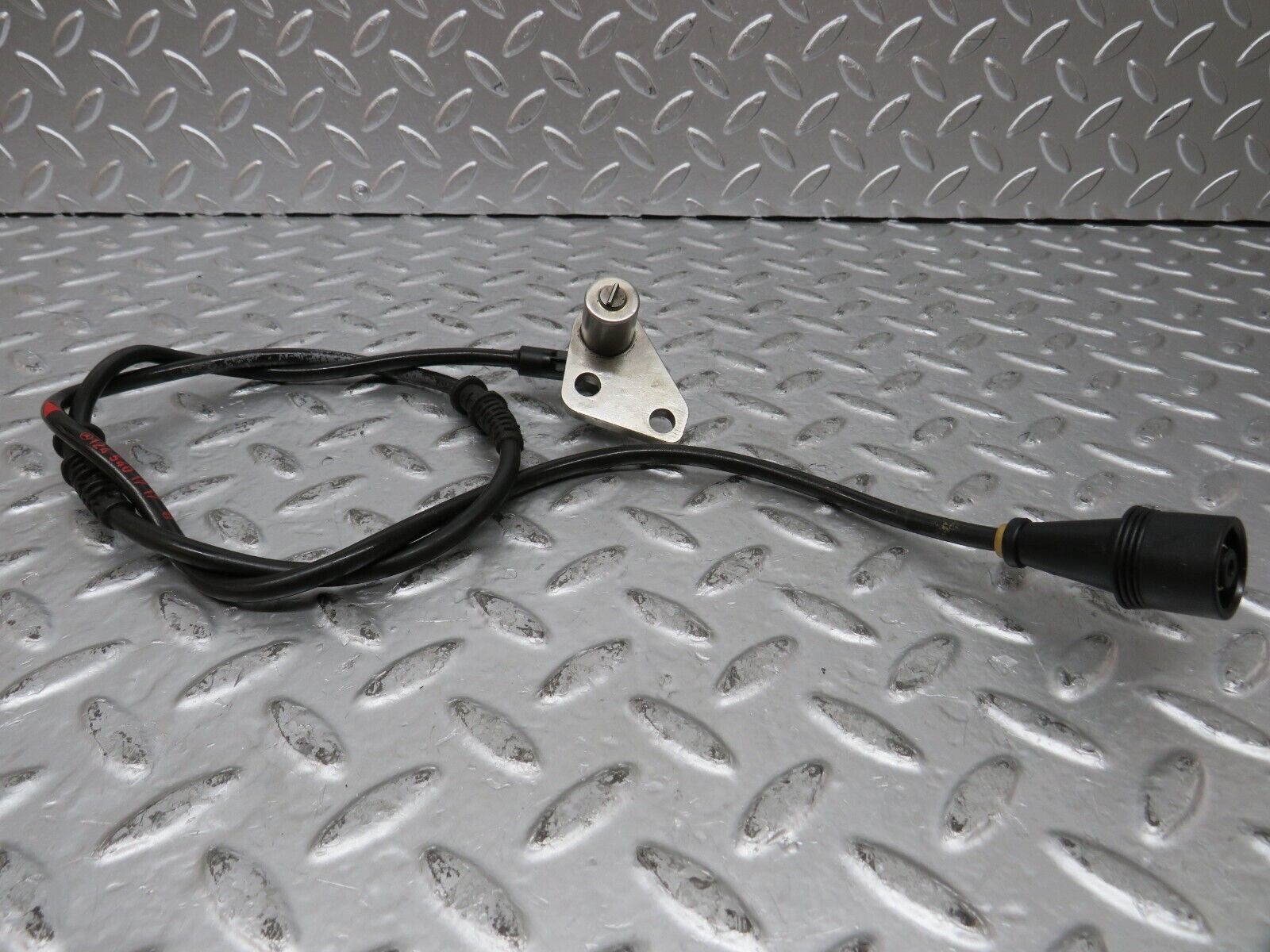 26597 Mercedes-Benz C124 220CE Coupe ABS Sensor Right Side 1245401717