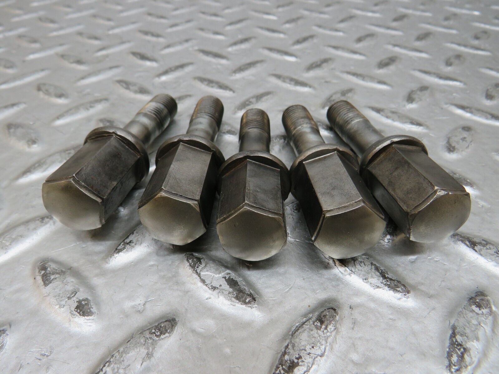 29039 Mercedes-Benz 5x Alloy Wheel Lug Bolt