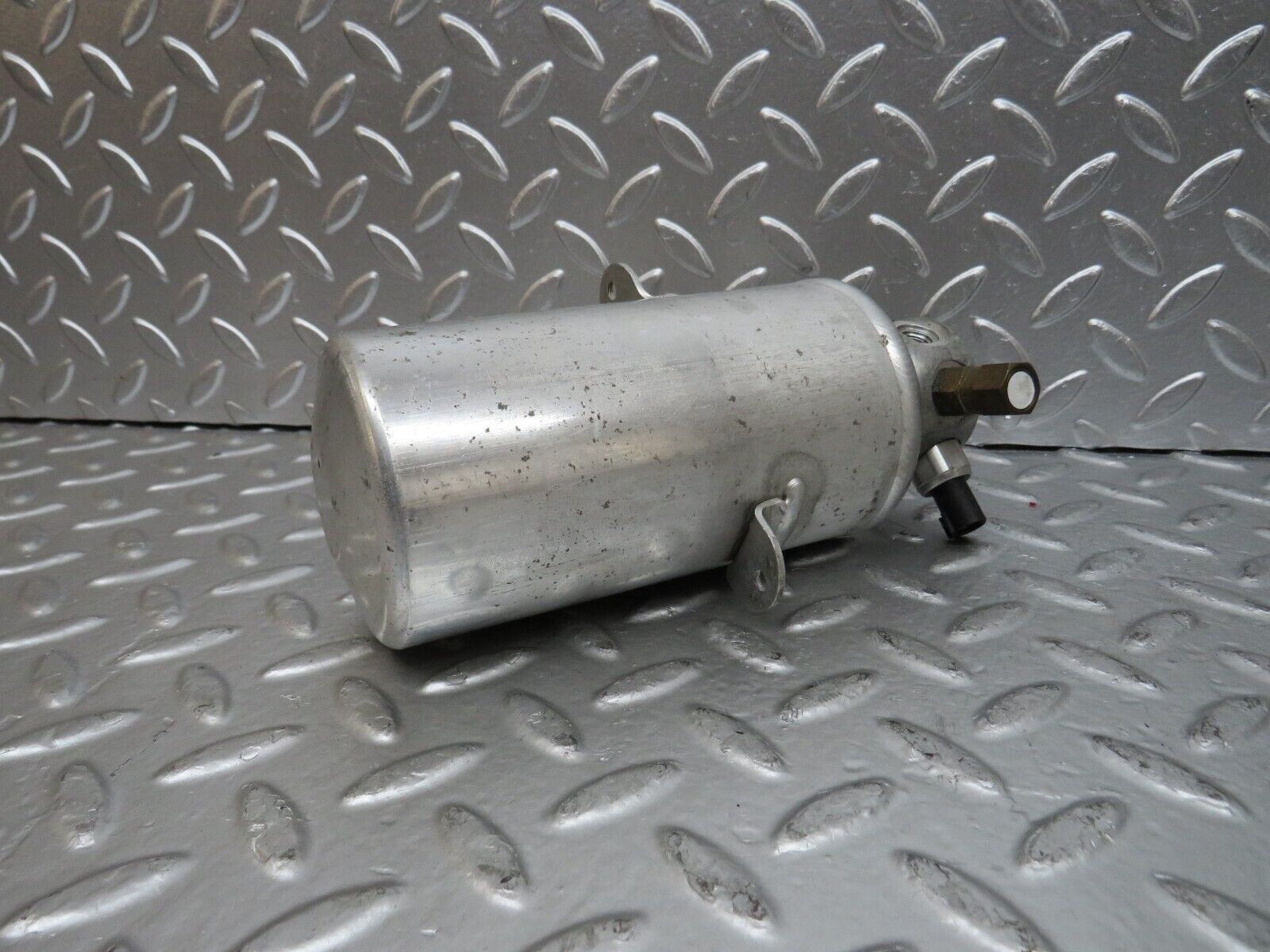 24890 Mercedes-Benz W140 S320 Air Conditioning Air Dryer