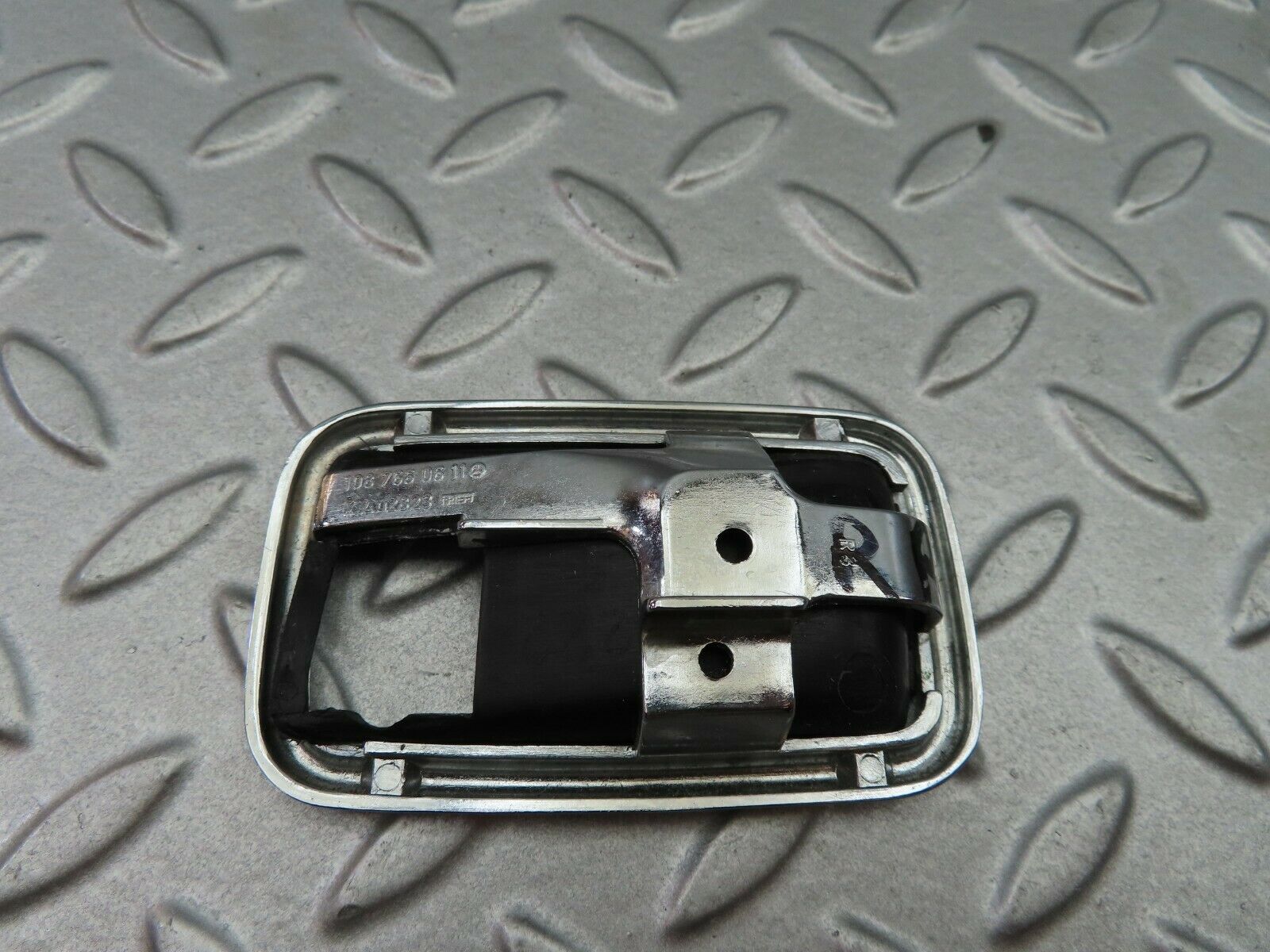 5821 Mercedes-Benz W123 200 Chrome Frame For Door Opener Right 1087660611