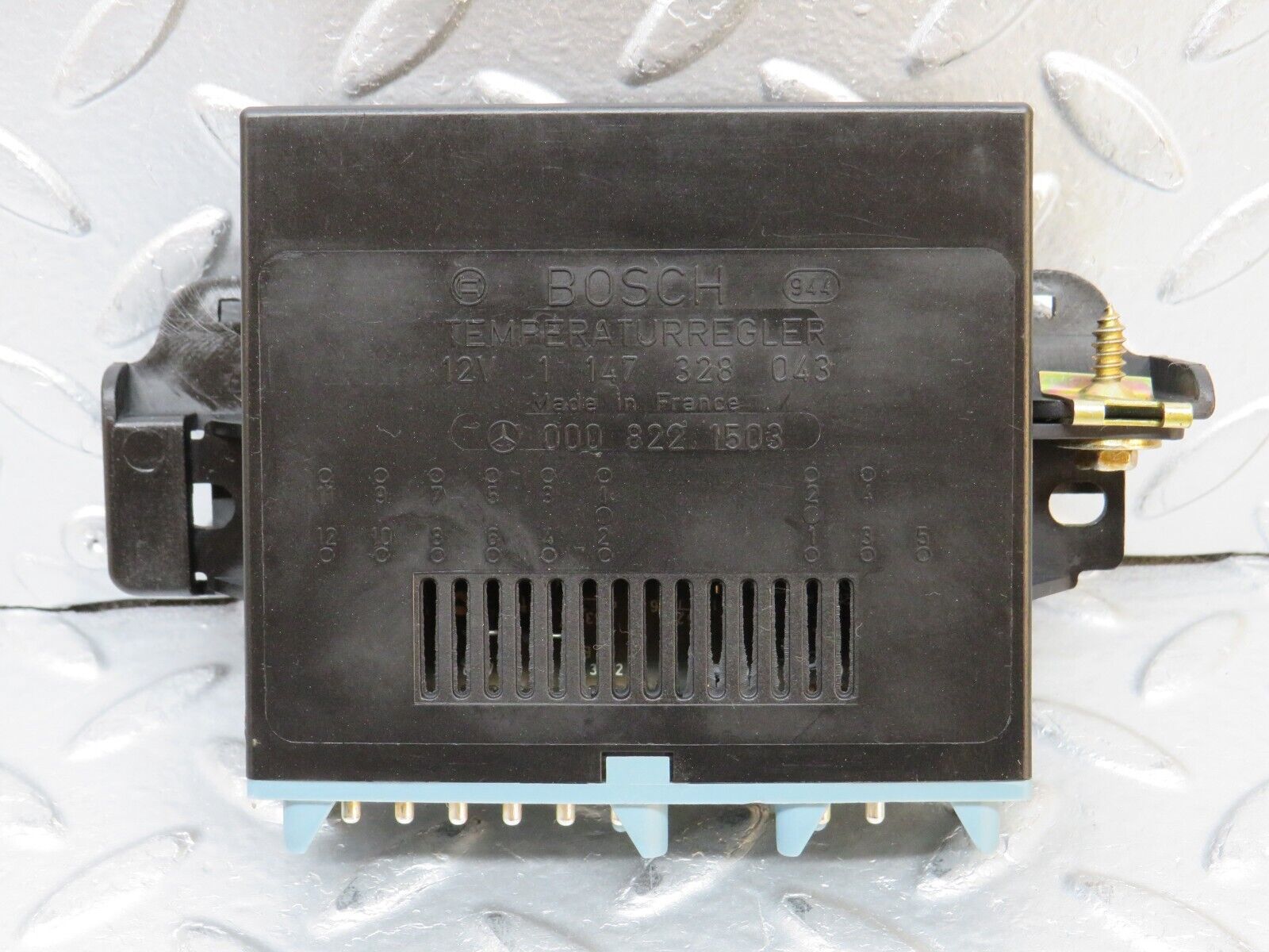 32409 Mercedes-Benz S124 300TE Comfort Control Unit 0008221503 1147328043