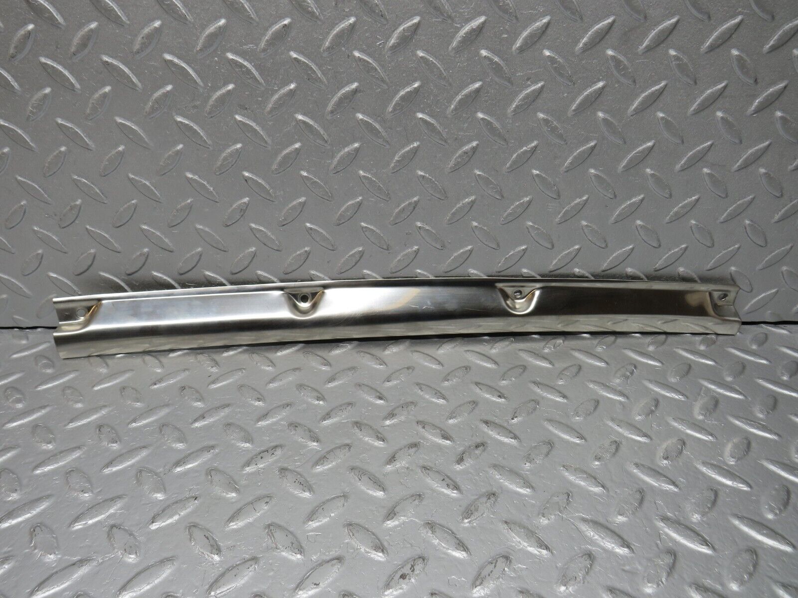 38593 Mercedes-Benz R129 280SL Coupe Folding Top Chrome Top Cover Trim Right