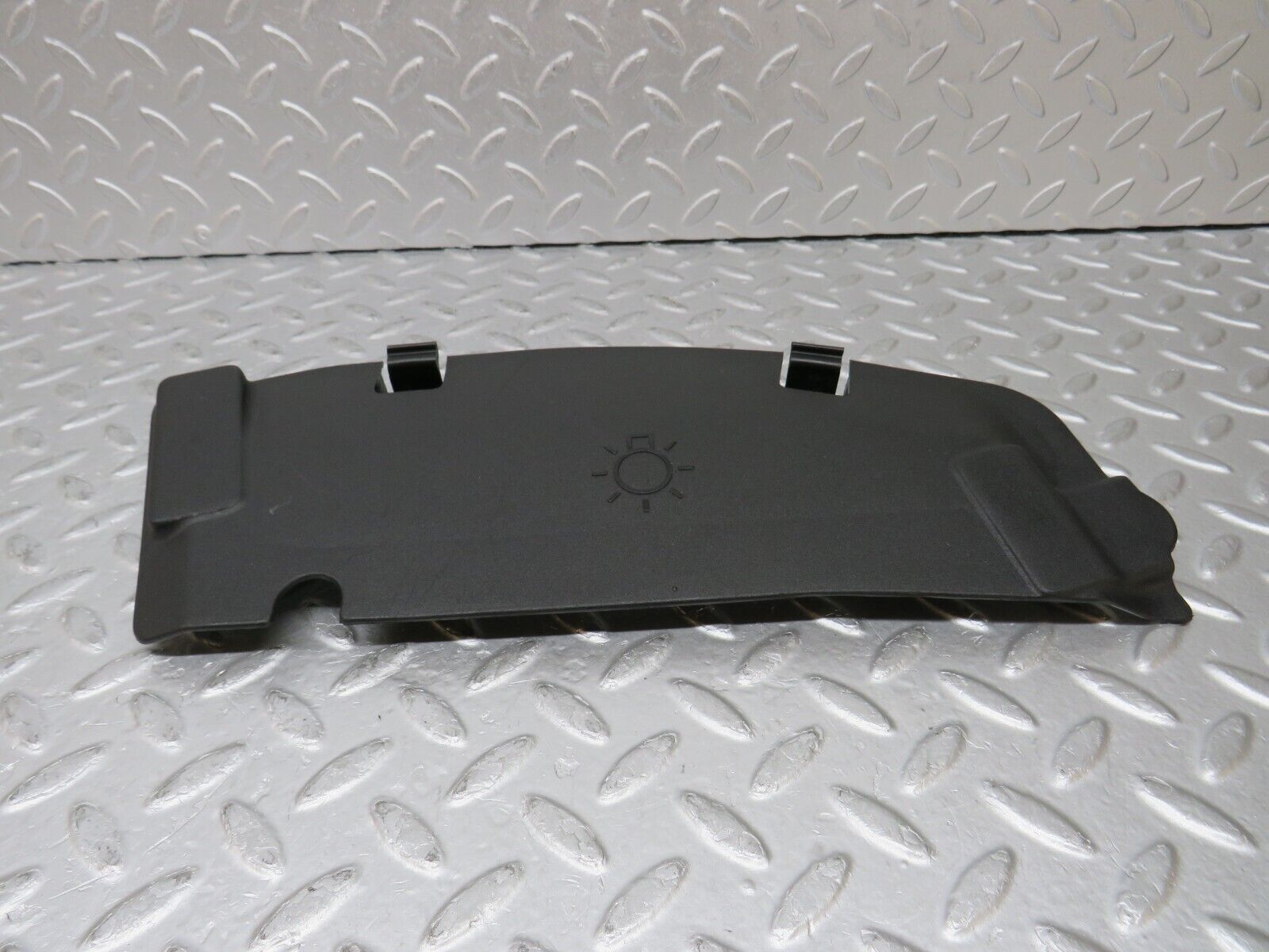 35311 Mercedes-Benz W140 Right Headlight Cover Cap 1406280845