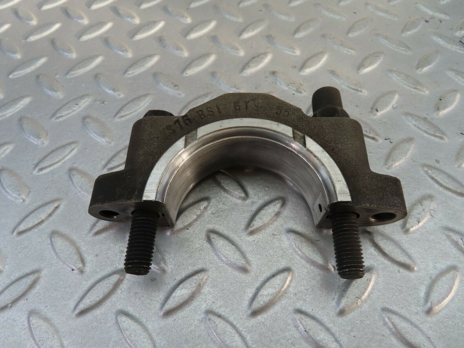 8028 Mercedes-Benz W115 220D Crankshaft Bearing Holder Block 6150110113