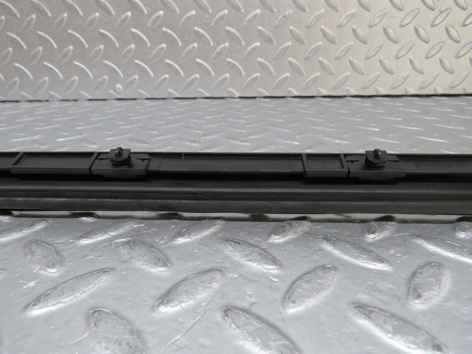 35258 Mercedes-Benz W221 Rear Right Door Lower Seal Trim 2216900462