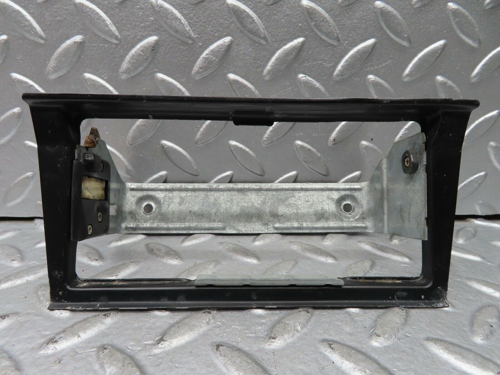 21185 Mercedes-Benz W123 230E Centre Console Ashtray Frame