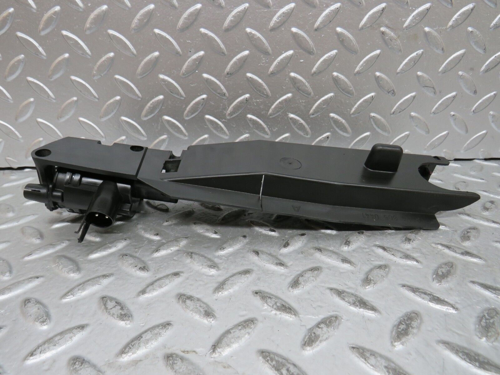 29108 Mercedes-Benz C124 320CE Coupe Trunk Lock Vacuum Actuator 1248050441