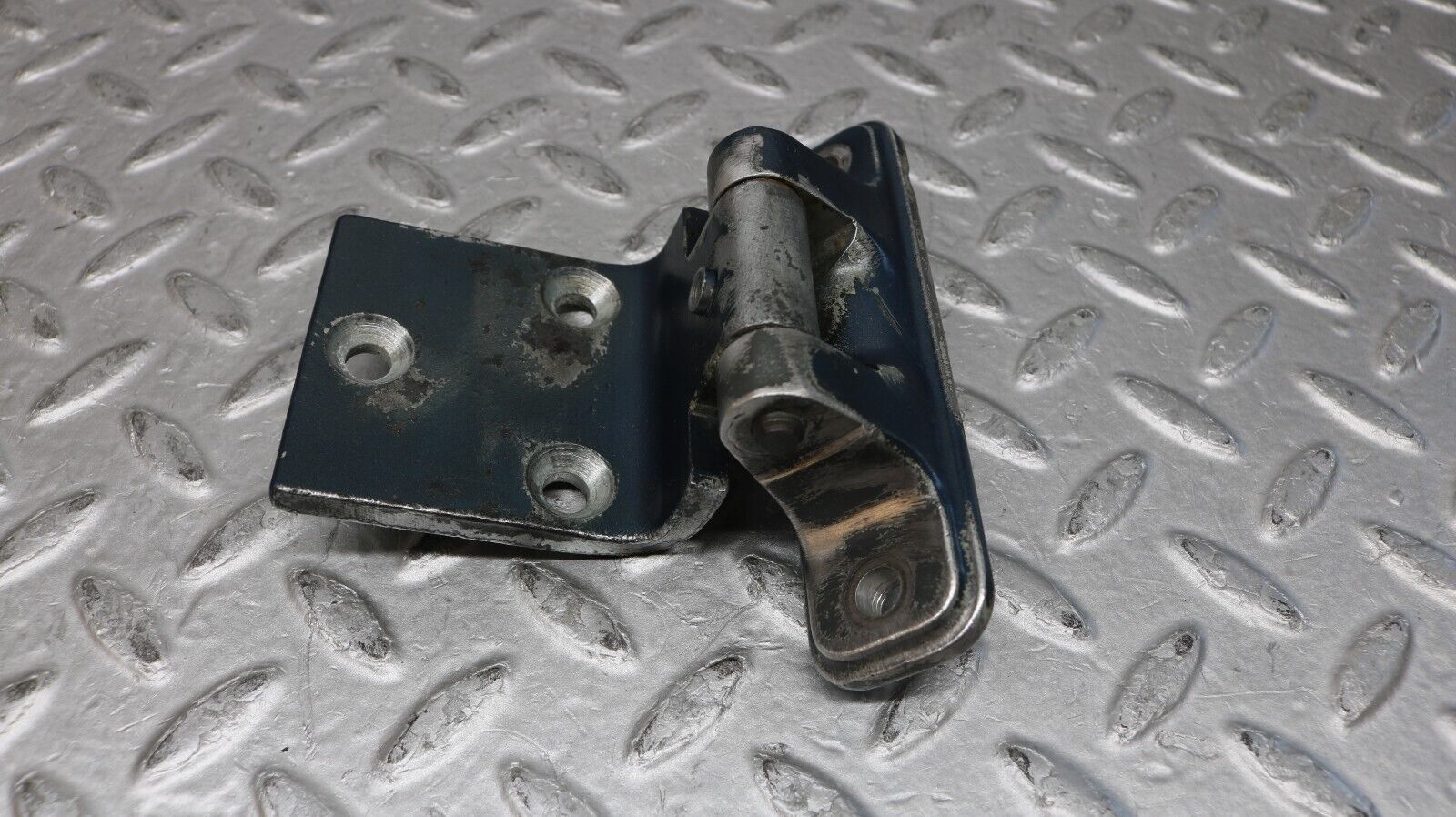 37273 Mercedes-Benz W109 300SEL Door Hinge Left Side