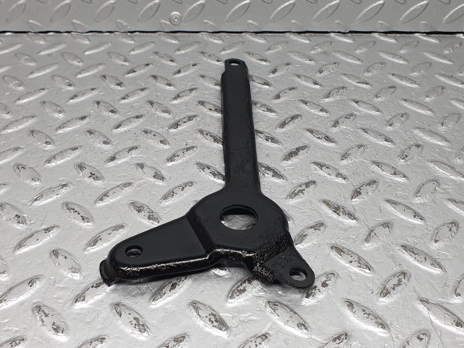 41230 Mercedes-Benz W126 300SE Belt Tensioner Bracket 1032021240