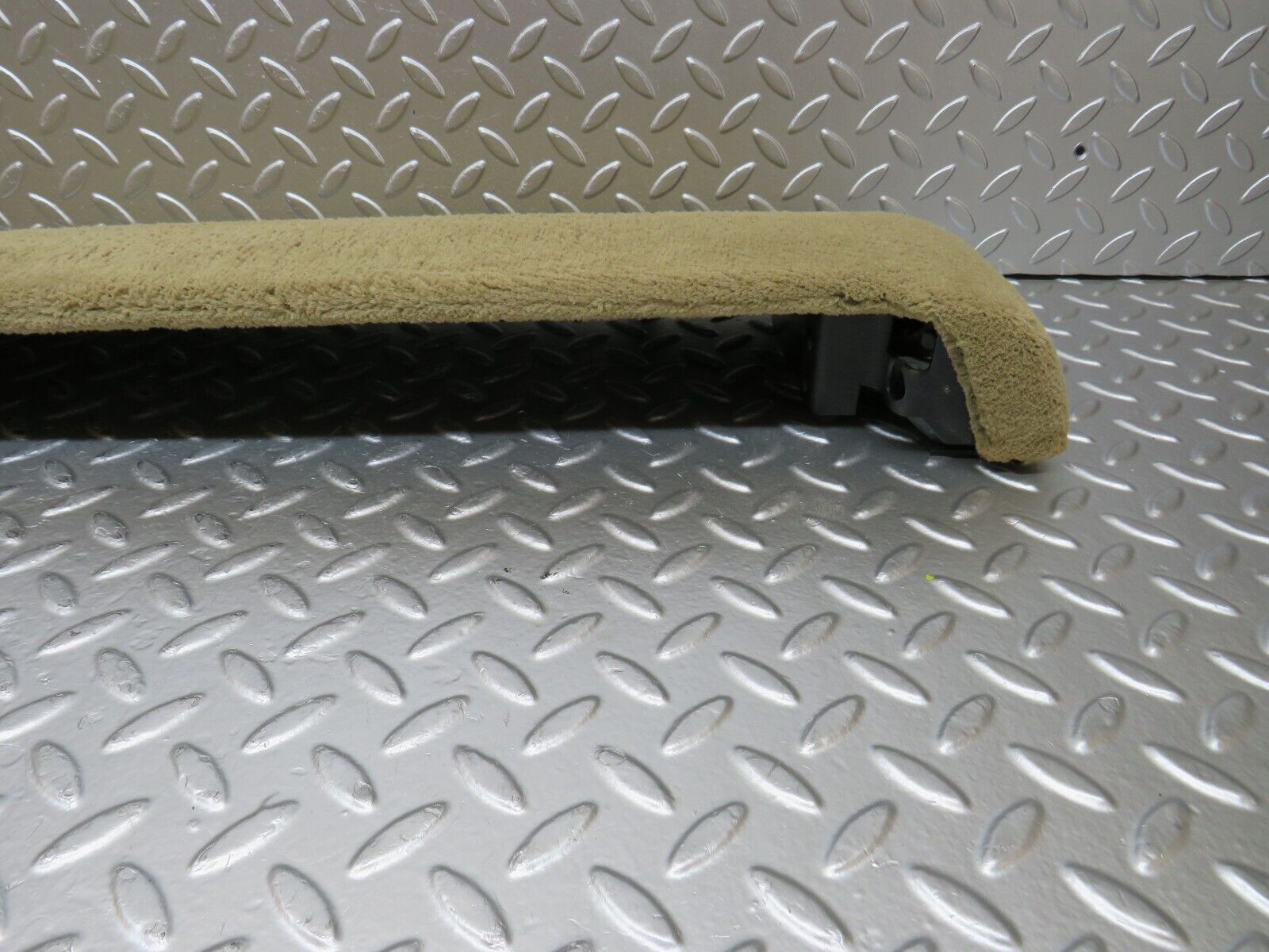 25102 Mercedes-Benz R129 Front Left Door Handle Panel Beige 1298100154