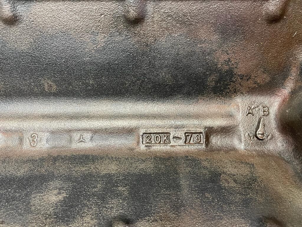 0205 Mercedes-Benz W116 350SE Engine Block M116.985 1160111001