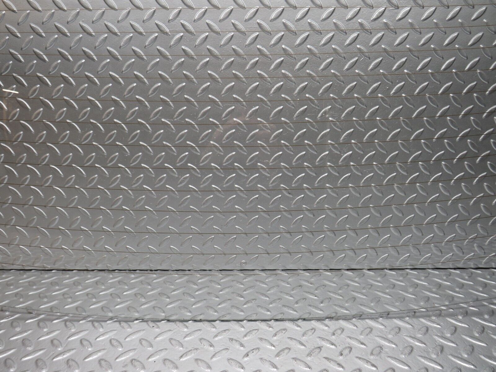 31104 Mercedes-Benz W123 200D Rear Heated Windscreen